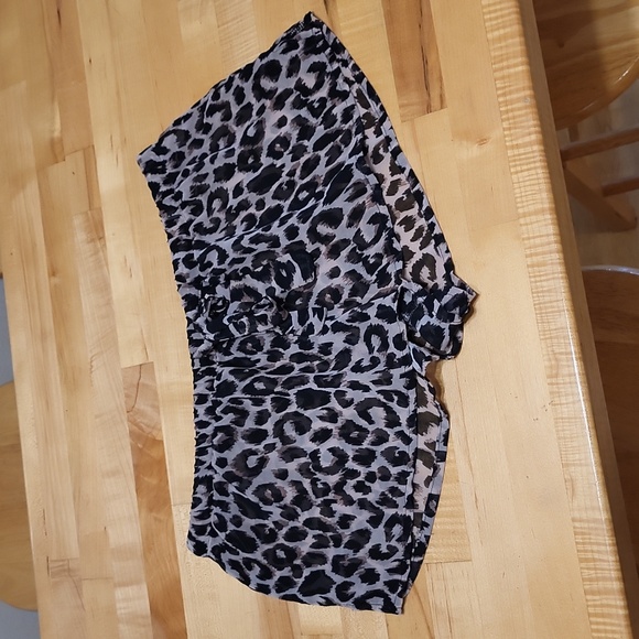 Forever 21 Sheer Mini Shorts Cheeta Print Elastic Waistband - Picture 6 of 9